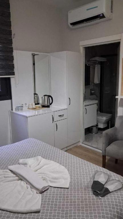 SOLO HOTEL 43/49