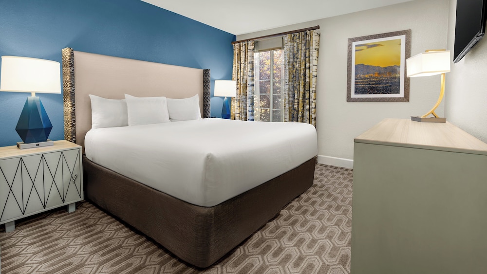Holiday Inn Club Vacations at Desert Club Resort in LAS VEGAS - NV