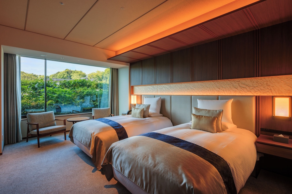 Serenity, Twin Beds
