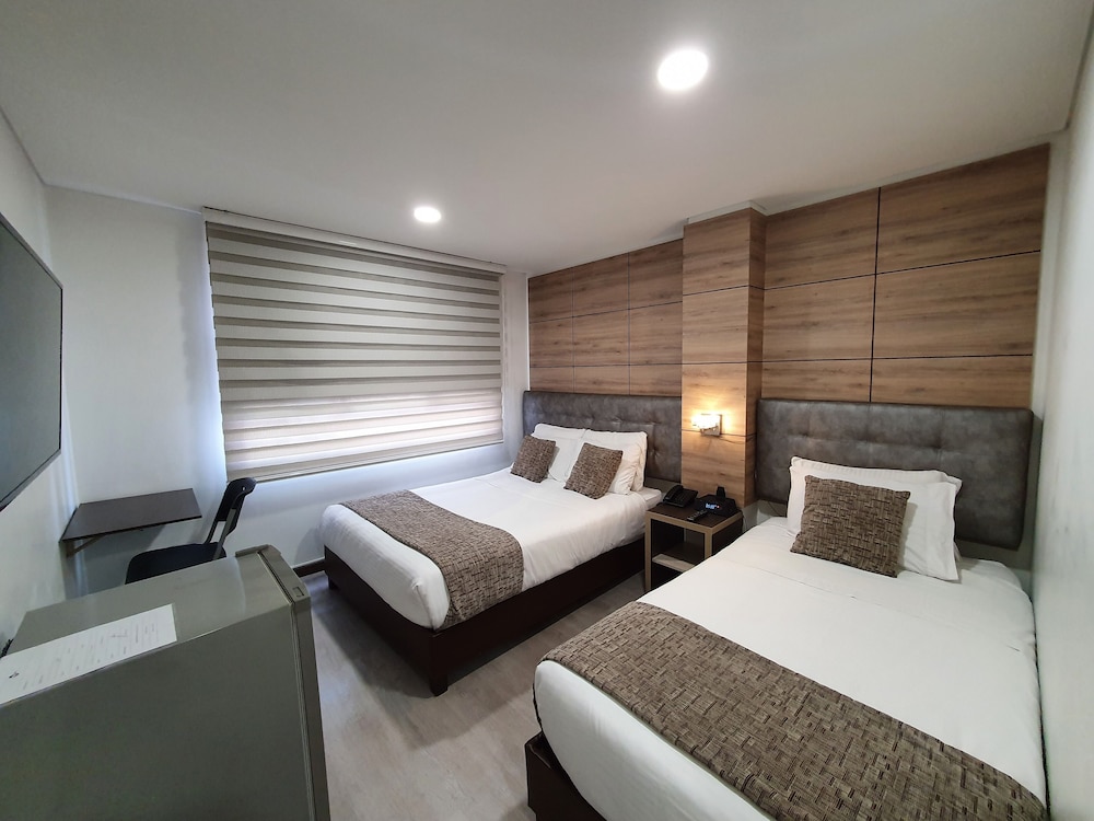 BOG URBAN HOTEL 9/23