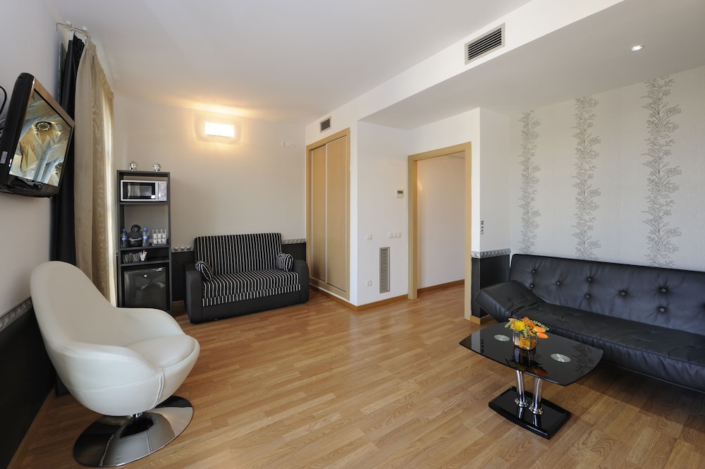 Apartments Hostemplo Suites 25/50