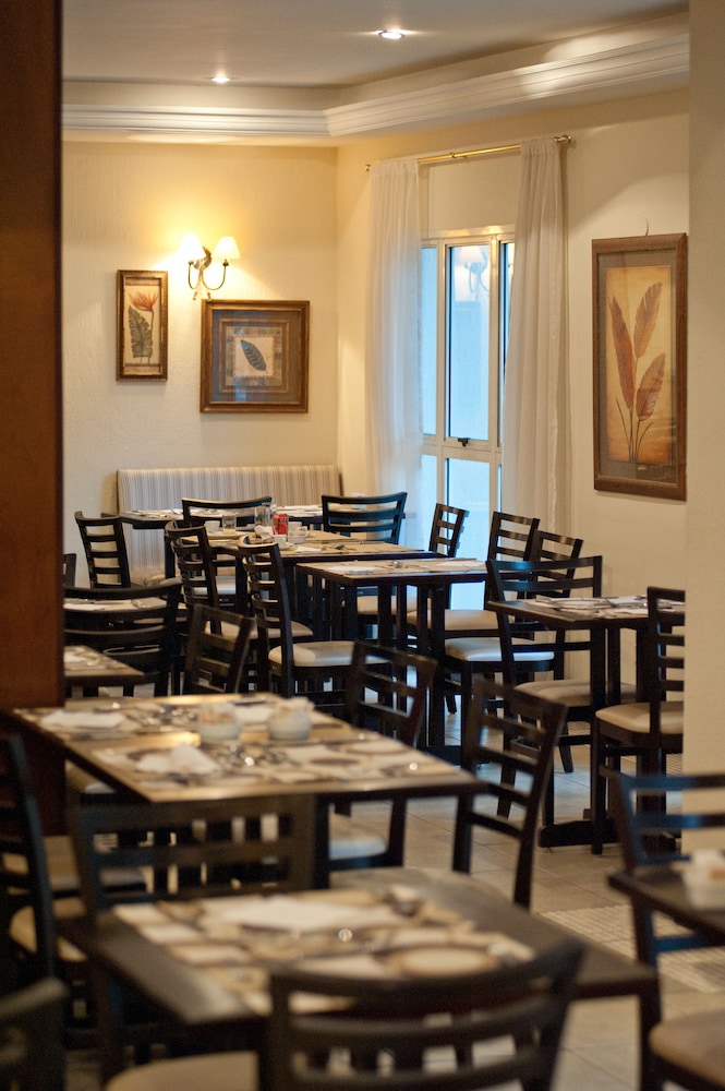 Hb Hotels Sequoia 46/50