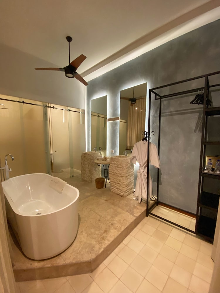 Piedra de Agua Hotel Boutique 73/77