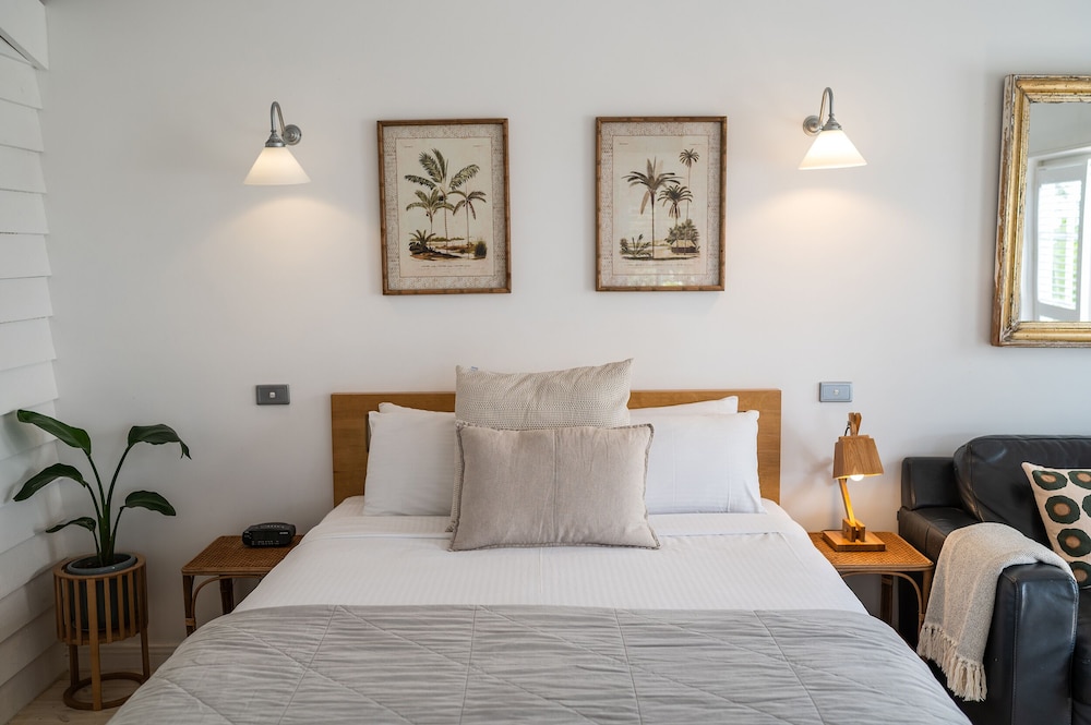 1 Bedroom, Brighton, Studio, Queen Bed, Kitchenette