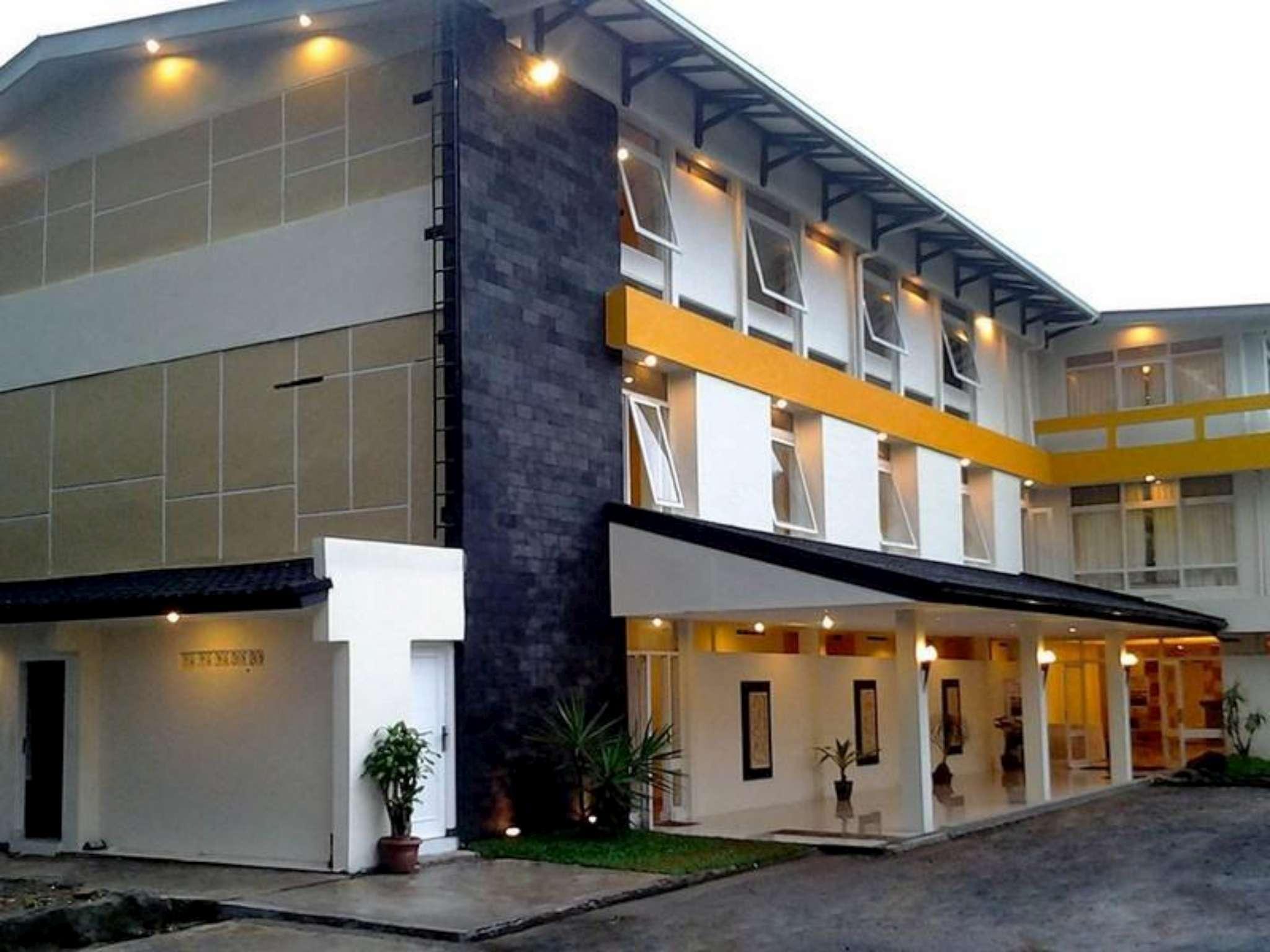 Selabintana Conference Resort 14/42
