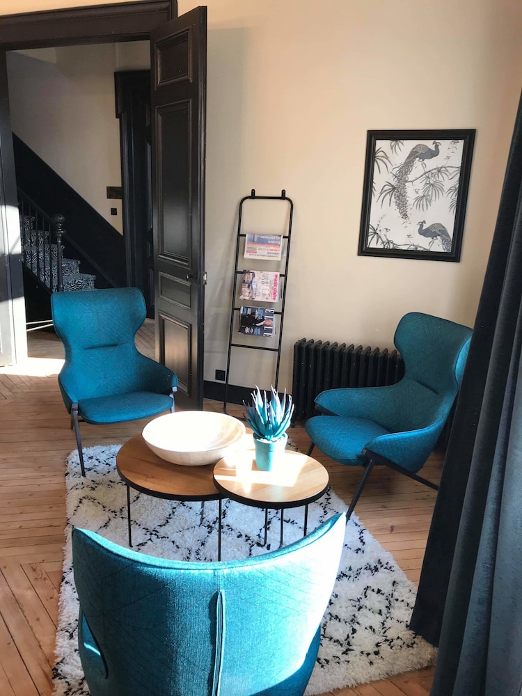 La Villa 10 32/50