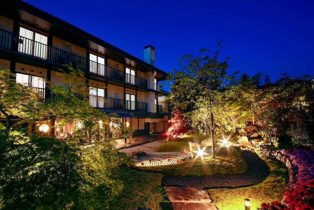 Ryokan Kanade 6/63