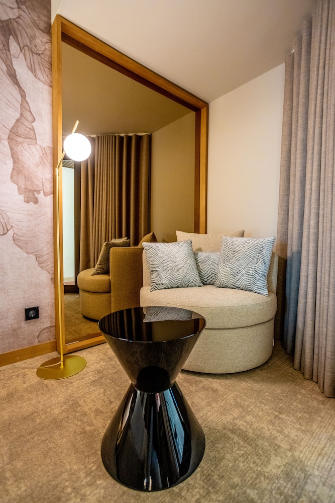 HOTEL CIDNAY 32/51
