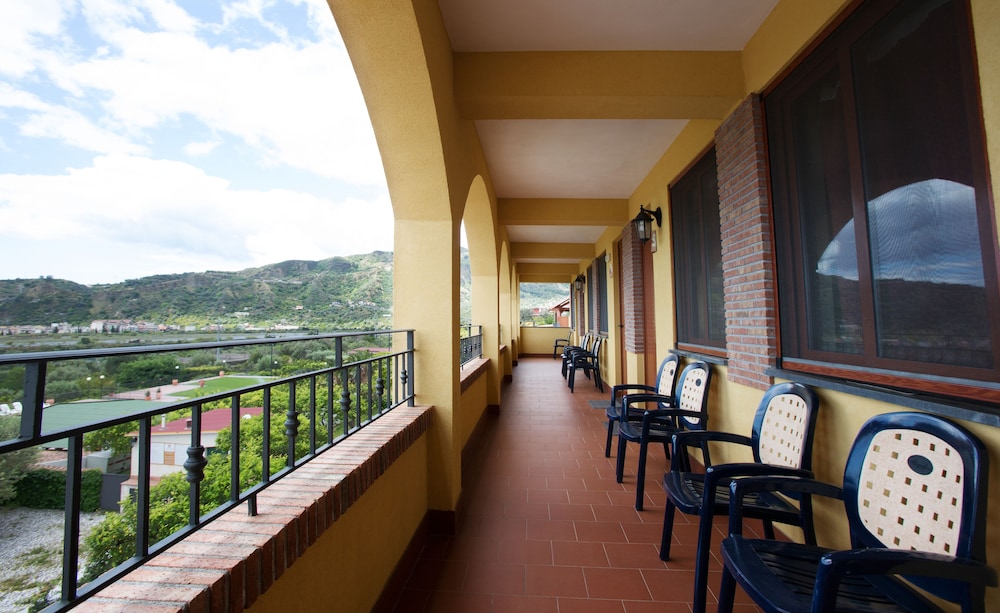 'A NUCIARA PARK HOTEL & WELLNESS CENTER 36/40