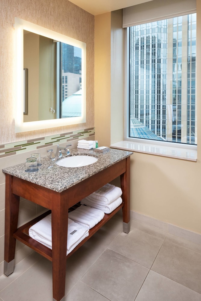 The Westin Minneapolis 30/42