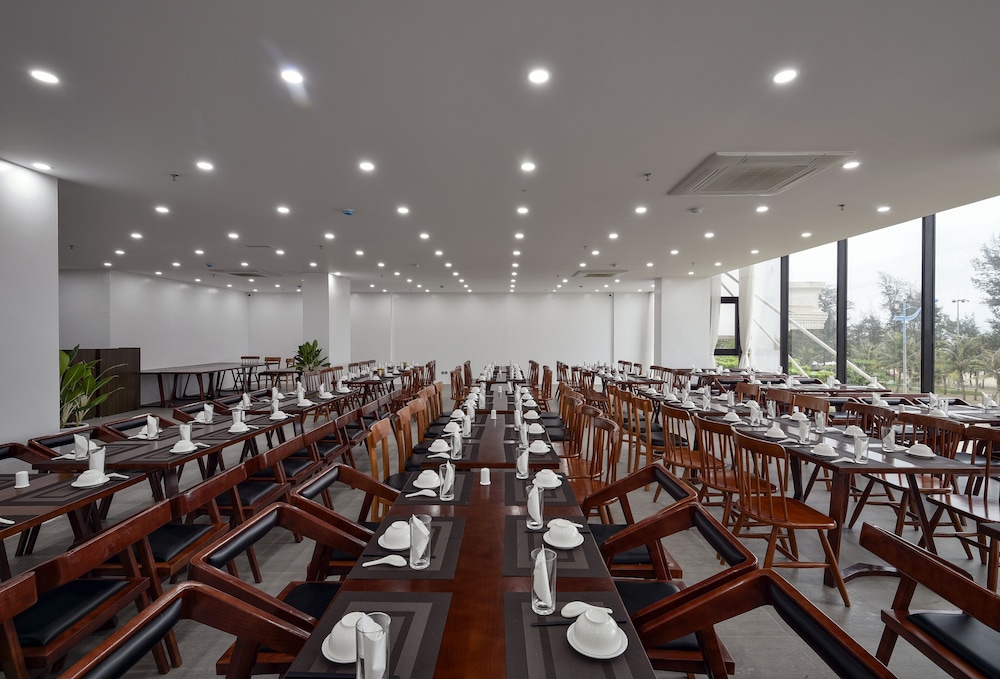 The Marron Hotel 42/50