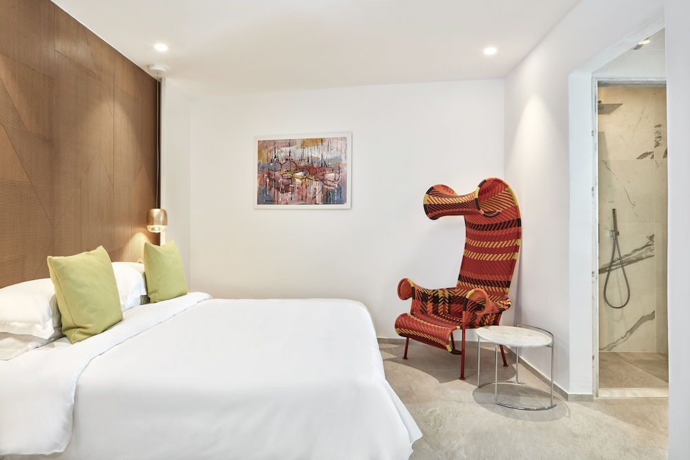 2 Bedrooms, Ortigia, Spa, Suite, King Bed, Outdoor Jetted Tub