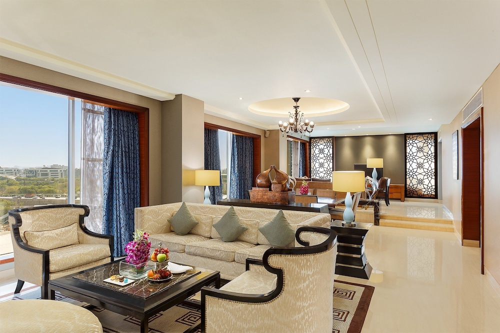 Crowne Plaza Gurgaon 48/82