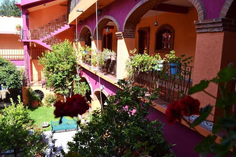 Hotel Posada La Casona de Cortes 70/72