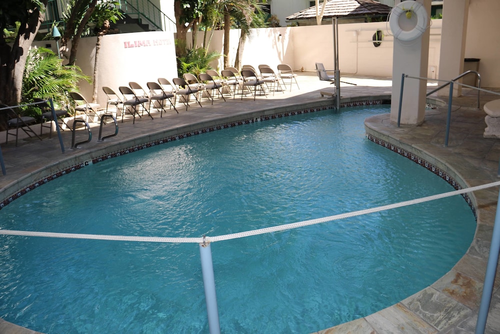Ilima Hotel 40/63