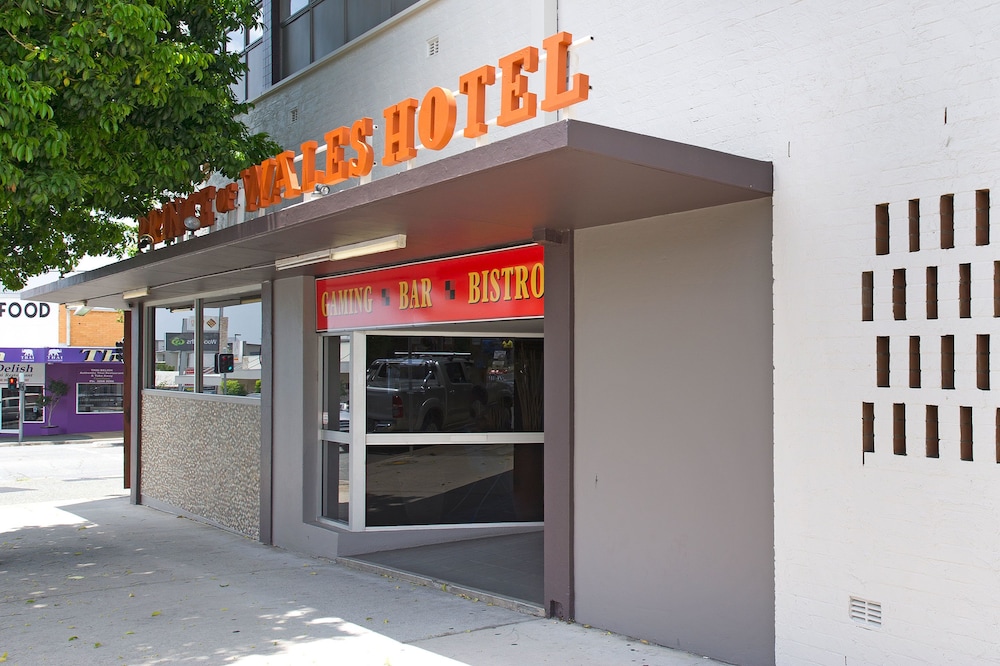 Prince of Wales Hotel 6/50