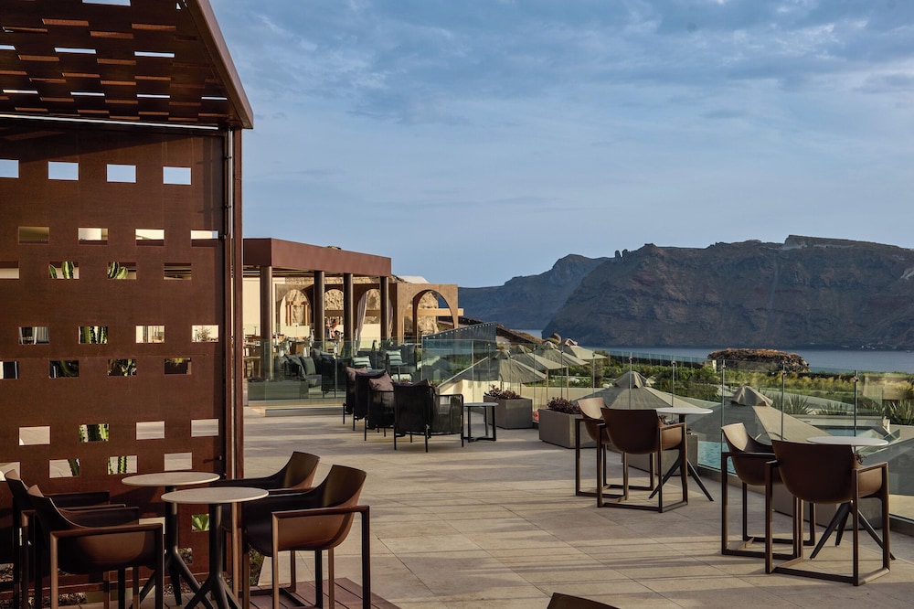 SANTO MINE OIA SUITES 32/45