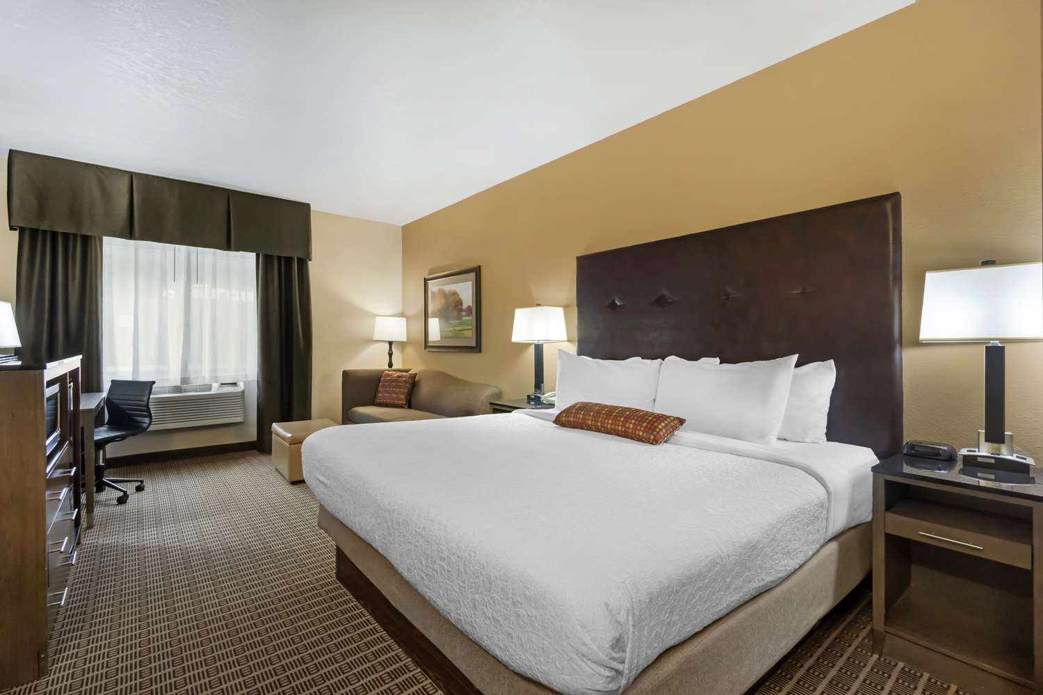 Best Western Plus Yakima Hotel 11/61