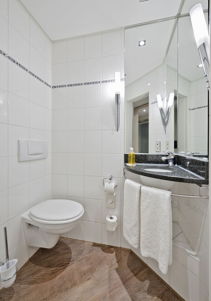 DoubleTree by Hilton Hannover Schweizerhof 6/61