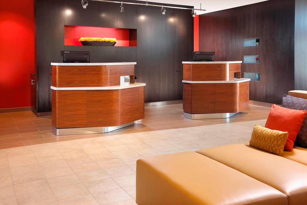 Lobby at Courtyard Long Beach Airport, LONG BEACH - CA