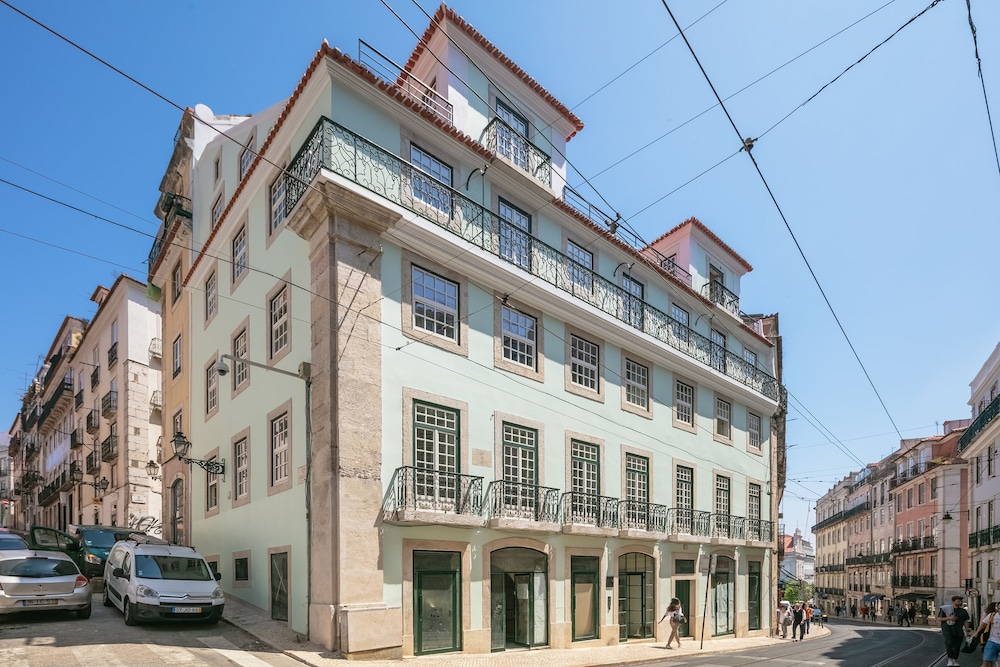 Almaria - Edificio Officina Real 4/72
