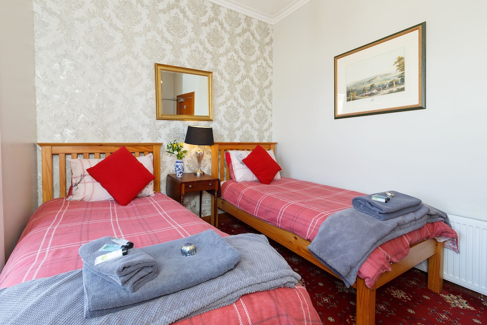 Castle Walk Bed & Breakfast 11/47