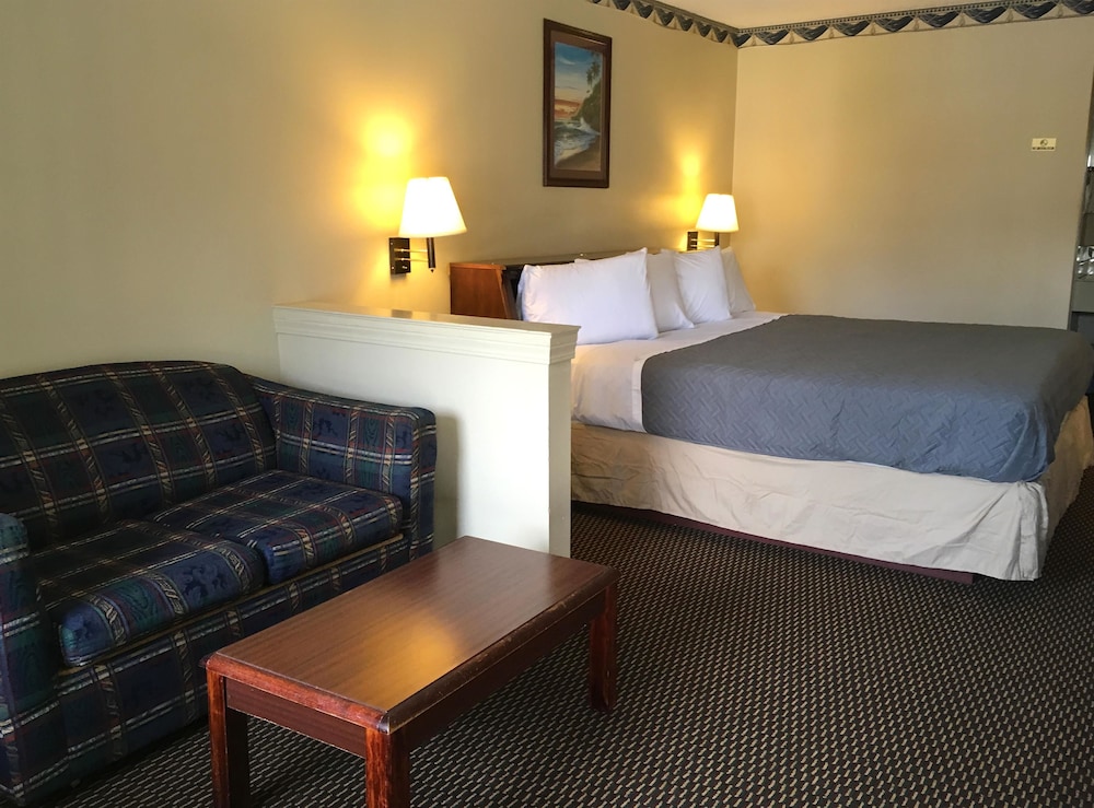 Americas Best Value Inn & Suites Slidell 8/11
