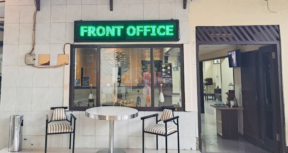 Permata Hijau Hotel 4/50