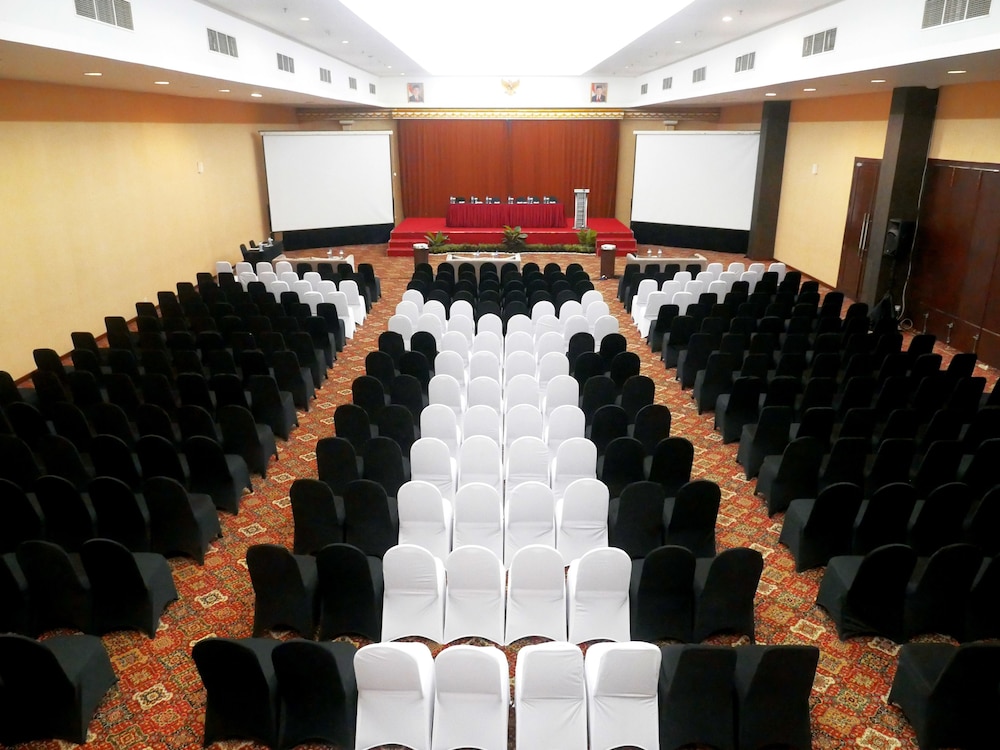 Yasmin Hotel Karawaci 30/34