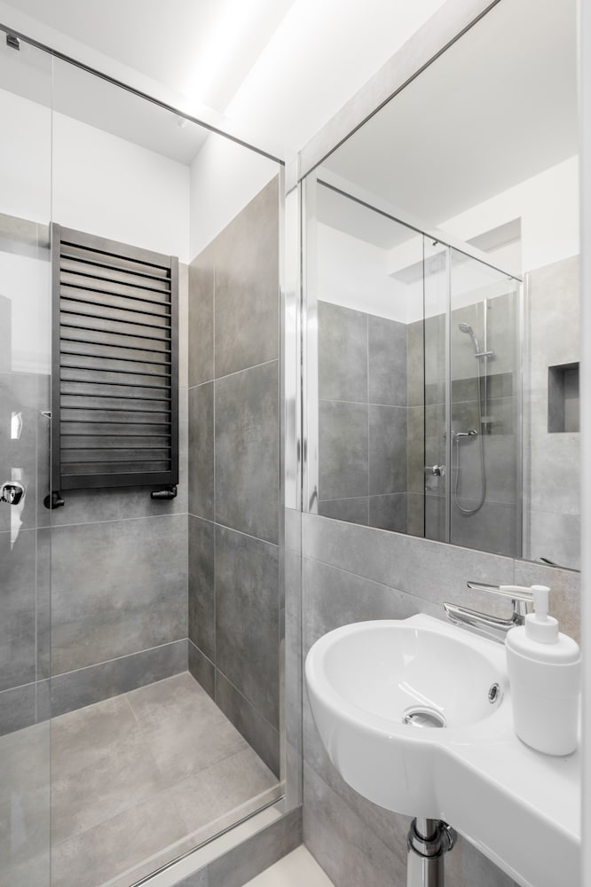 B&B Sport Rooms 48/50