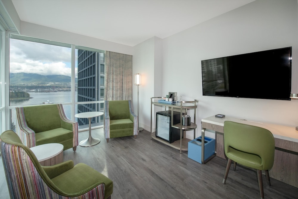 Coast Coal Harbour Hotel 39/64