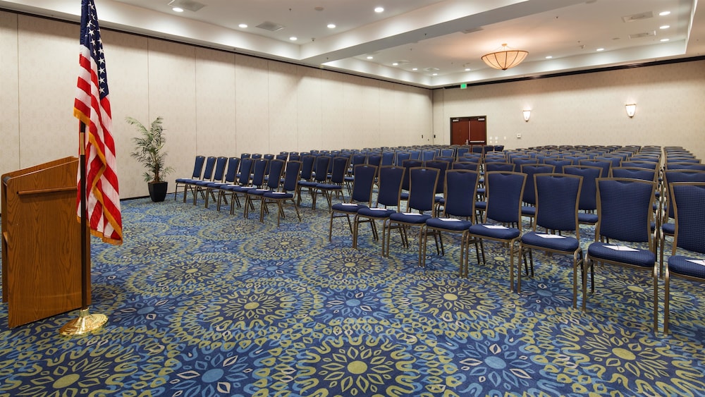 Best Western Plus Waynesboro Inn & Suites Conference Center 12/33