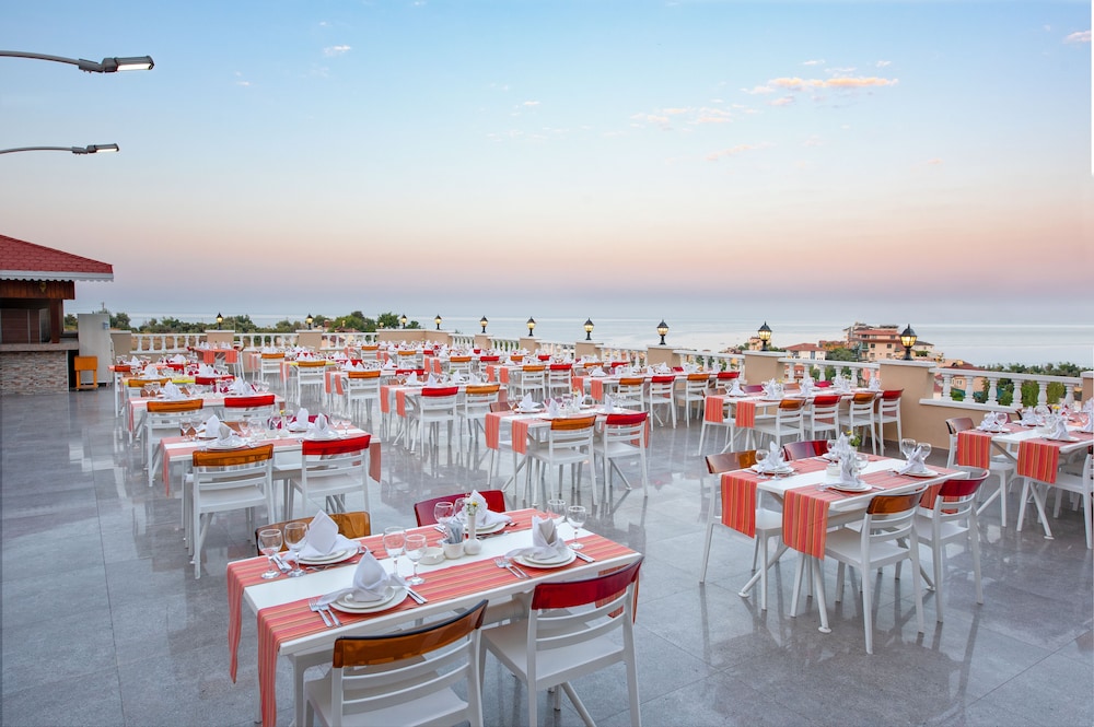 Club Paradiso Hotel 27/50