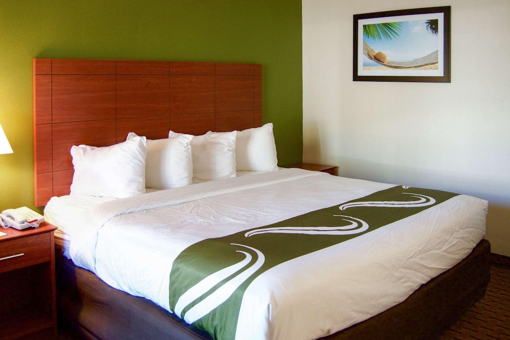 SureStay Hotel by Best Western St. Pete Clearwater Airport 20/43