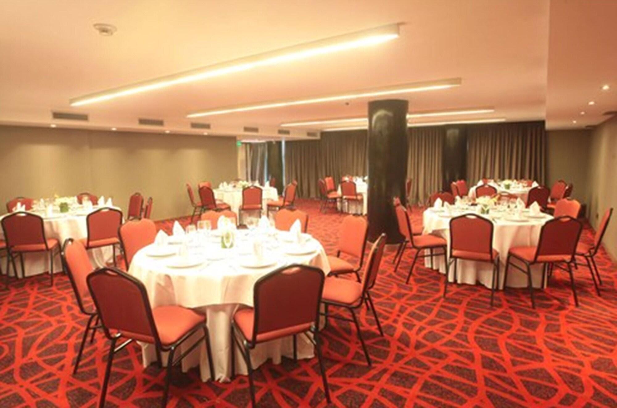 Yrigoyen 111 Hotel 43/53