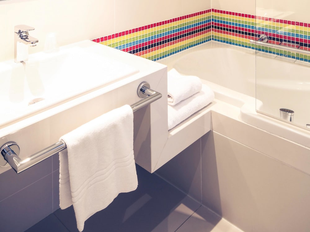 Mercure Angouleme Hotel de France 7/72