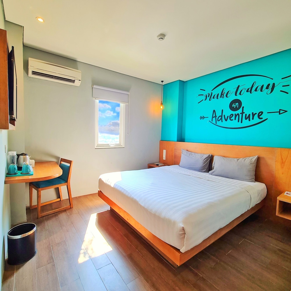 SUPERIOR, DOUBLE OR TWIN BED