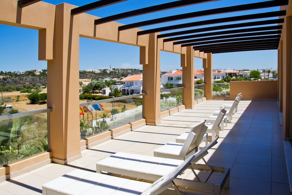 NAU Sao Rafael Suites 23/50