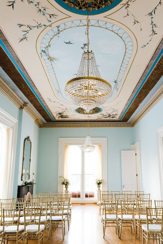 The Pepin Mansion Historic B&B 18/50