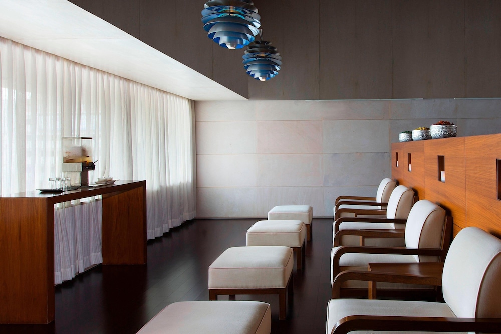 Sheraton Grand Bangalore Hotel At Brigade Gateway 55/67