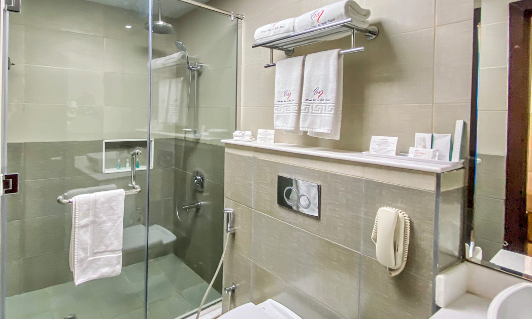 بنغل بريميوم، Mirage Bab Al Bahr Beach Hotel 4/4