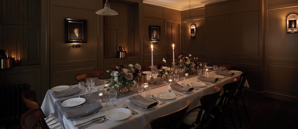 Henry's Townhouse 42/53