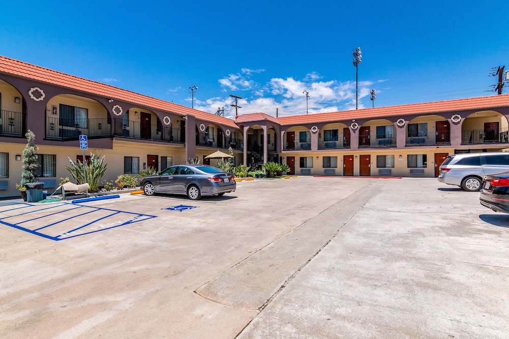 Glenridge Inn Glendale Pasadena 1/33