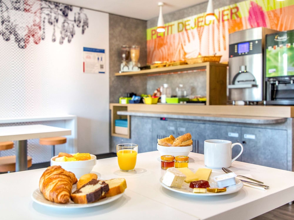 Ibis Budget Frejus Capitou A8 50/61