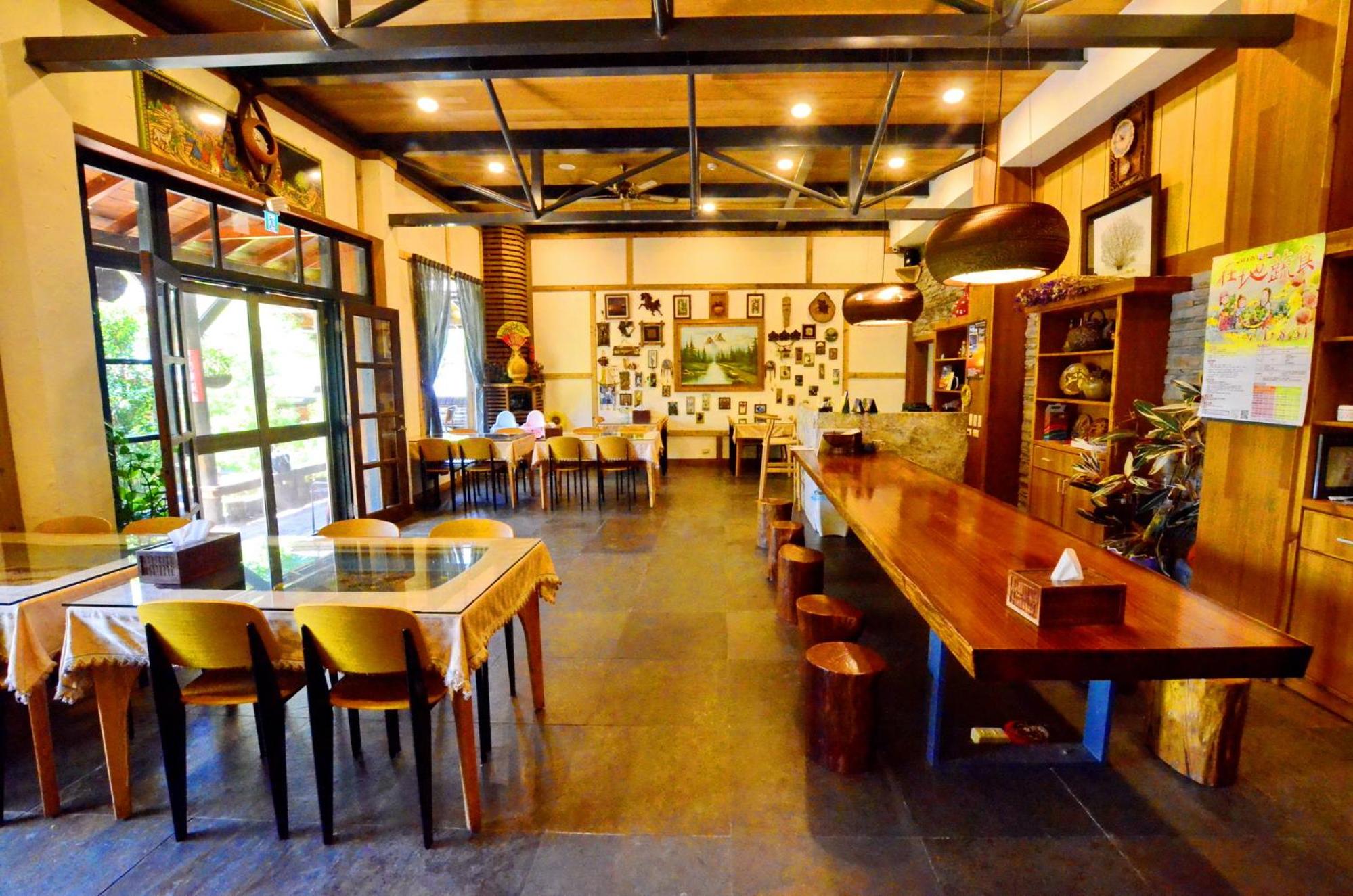 Shiyai Taoyuan B & B 21/30