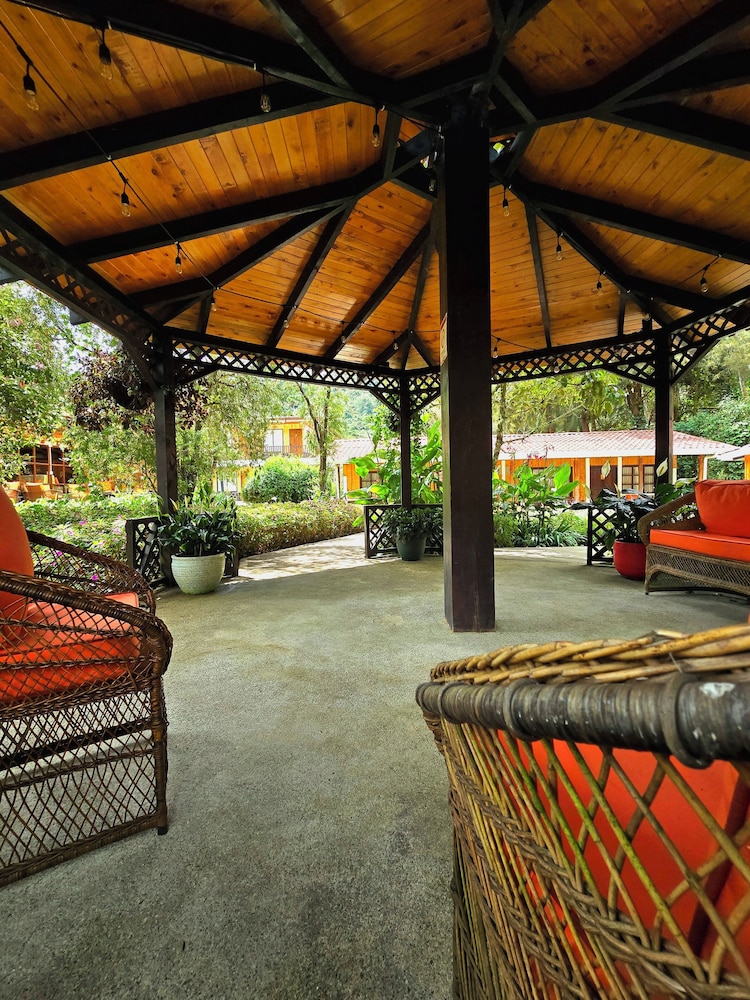 Hotel De Montana Suria 30/50