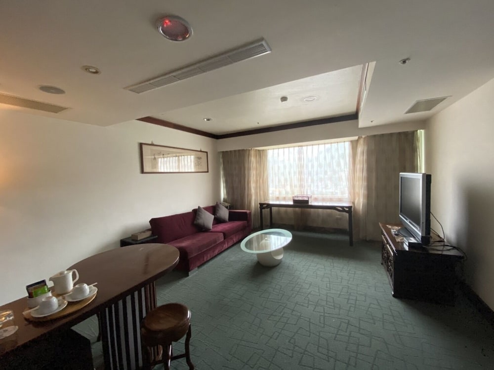 Beautiful Hotel Taipei 50/65