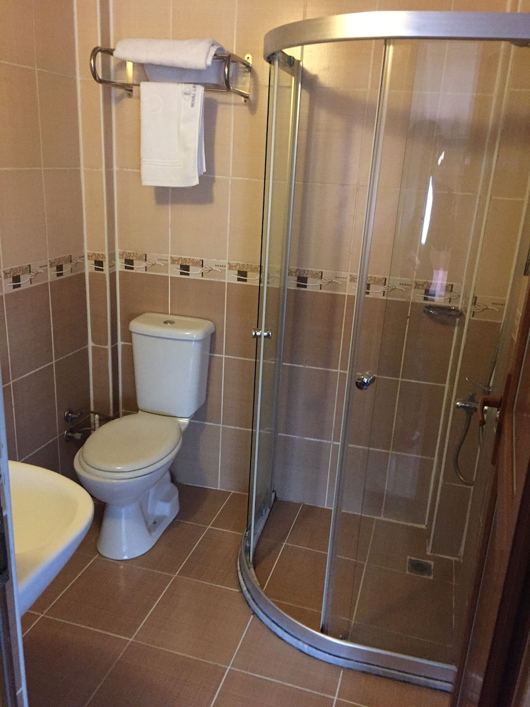Karayel Hotel 29/30