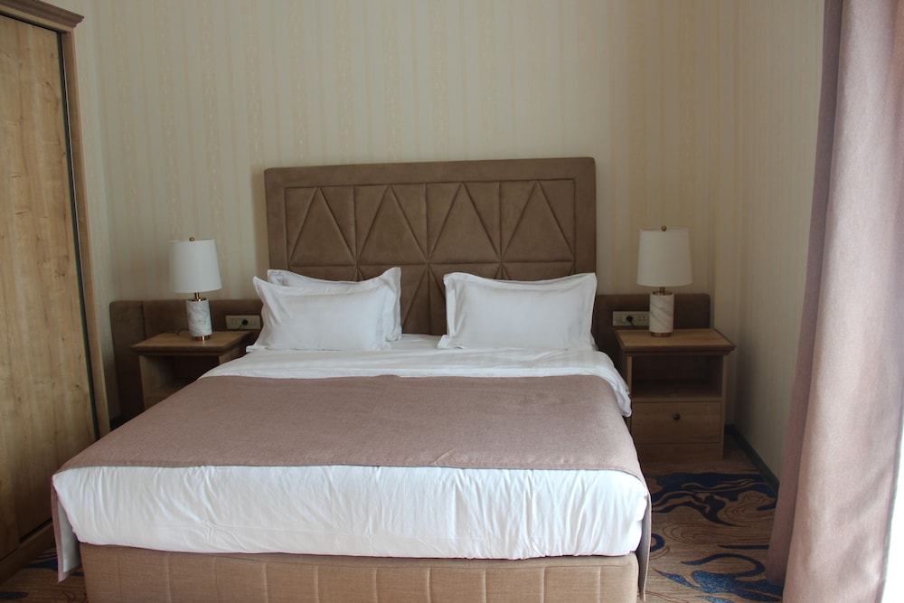 Aurora Resort by One Hotels 13/50