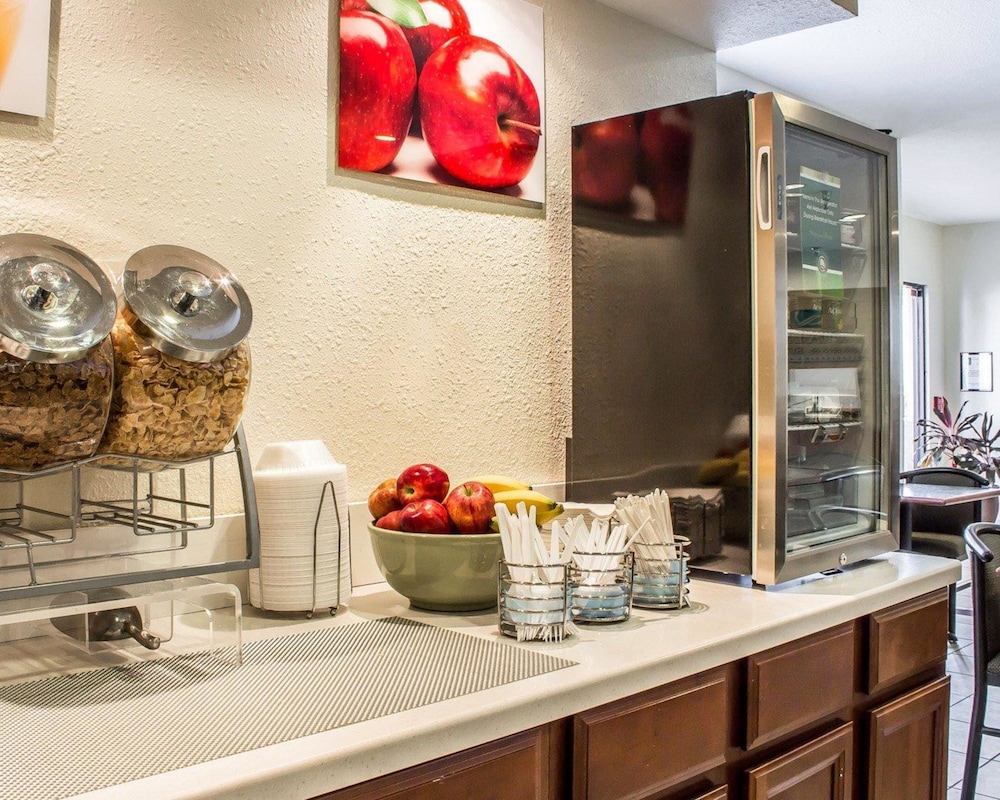Quality Inn & Suites Yuma 42/50